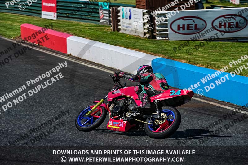 enduro digital images;event digital images;eventdigitalimages;mallory park;mallory park photographs;mallory park trackday;mallory park trackday photographs;no limits trackdays;peter wileman photography;racing digital images;trackday digital images;trackday photos